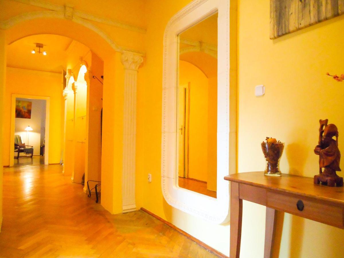 كراكوفيا Krowoderska Apartment المظهر الخارجي الصورة